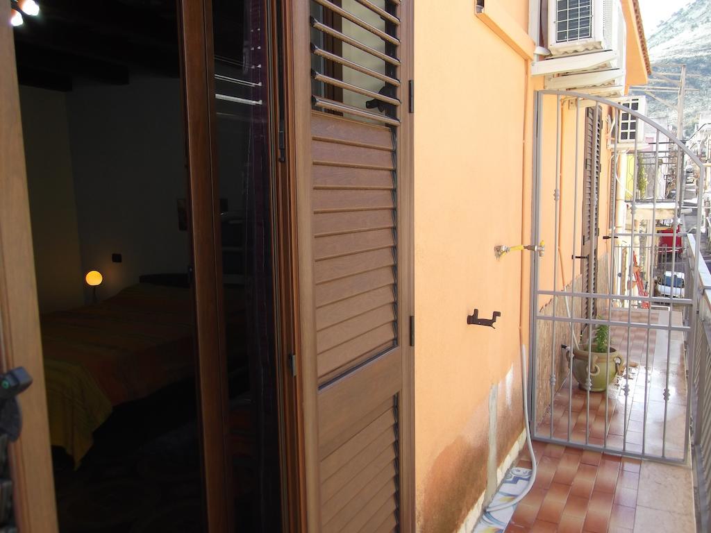Apartamento Zu Pippinu Castellammare del Golfo Habitación foto